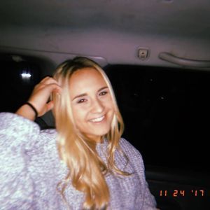 Meet your Posher, Liz